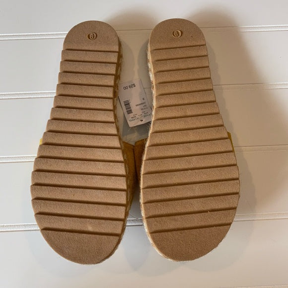 Pre-Loved Women's Shoes: New Maurices mustard suede like tie top slides, 9