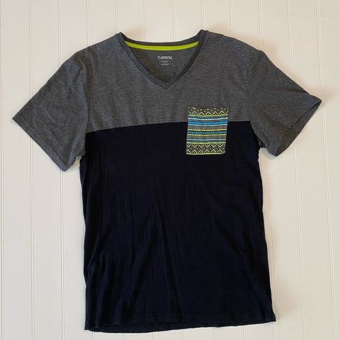 Pre-Loved Carbon V-Neck print pocket color-block tee size XL