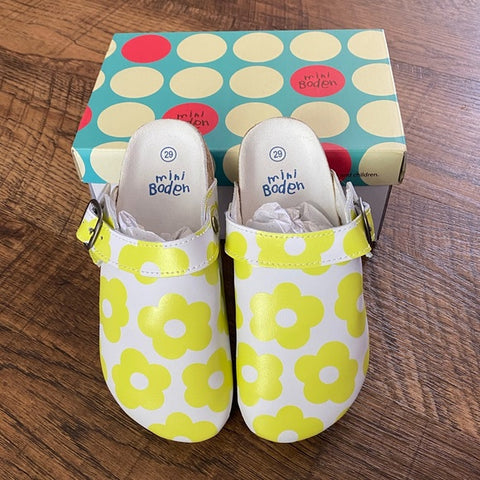 Pre-Loved Girls New Mini Boden Floral Leather Clogs size 29 (11.5)