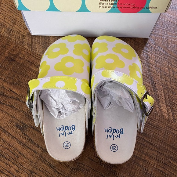 Pre-Loved Girls New Mini Boden Floral Leather Clogs size 29 (11.5)